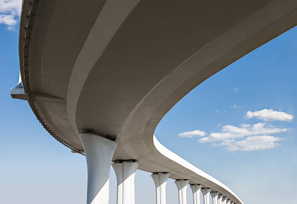 Ouvrage d'art (pont) vu du dessous